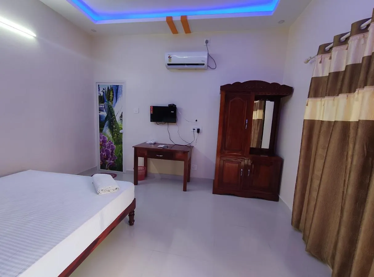 Kayaloram Resort Poovar