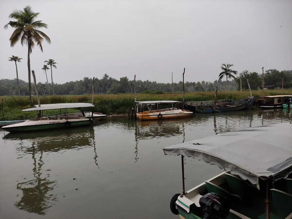 Kayaloram Resort Poovar